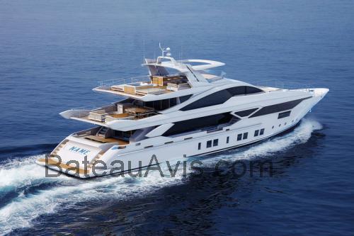 Azimut 140 fiche technique et avis